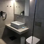 Margarita Apartahotel